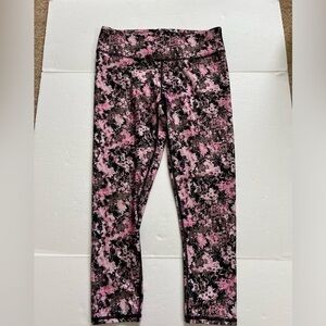 Fabletics Define Powerhold Midrise Capri Thea Pink Size Medium